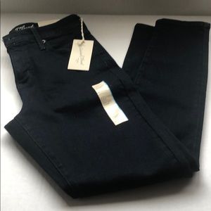 Dark wash denim high rise skinny jeans 28 in waist